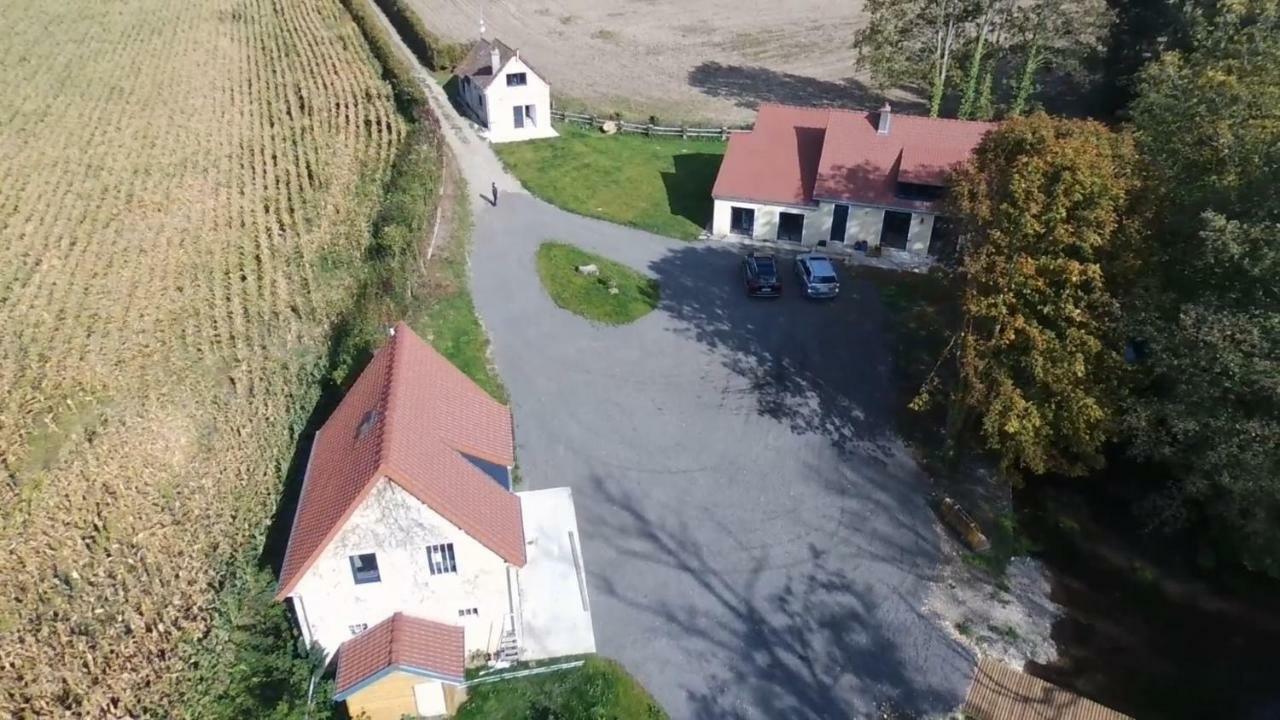 Au Moulin De Rotteleux Villa Senarpont Exterior photo